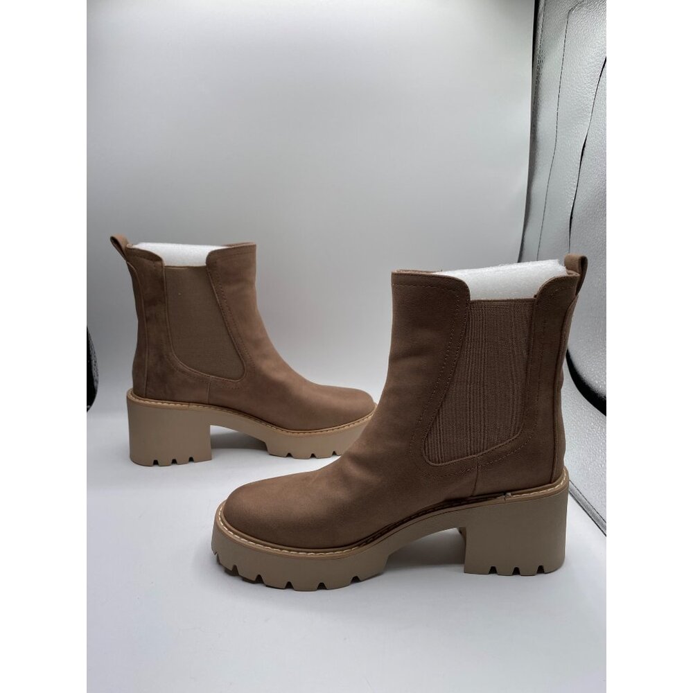 Tobias Women's Multi Soft Leather Lug Sole Platform Chelsea Booties Size 9.5 NIB